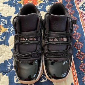 Jordan 11 Low ‘Coral’